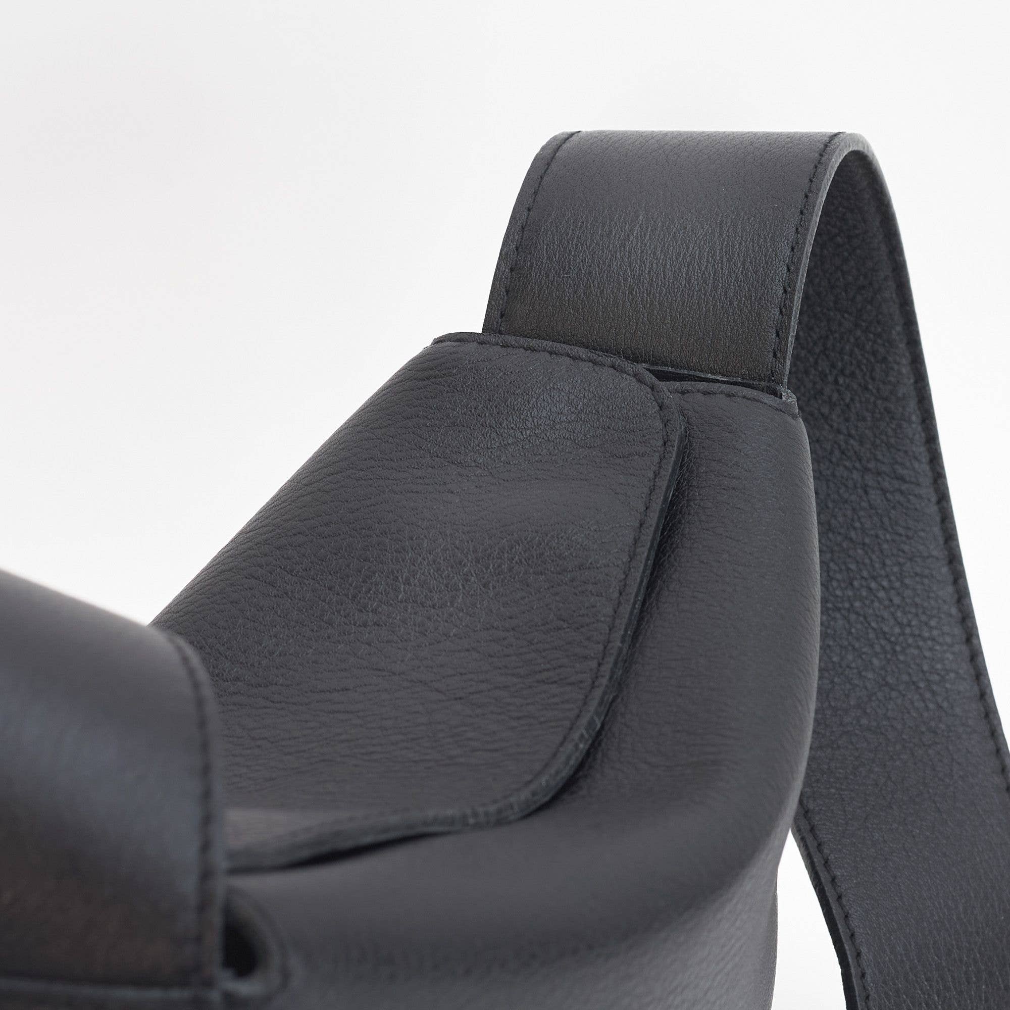 The Little Frame Crossbody Bag - Black