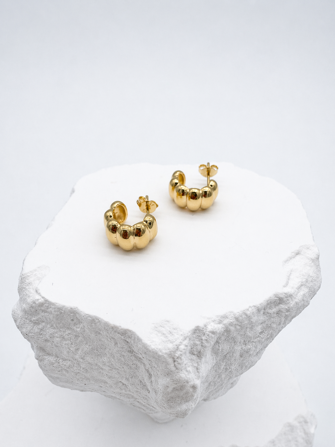 18k Gold Filled Scalloped C-Hoop Earrings