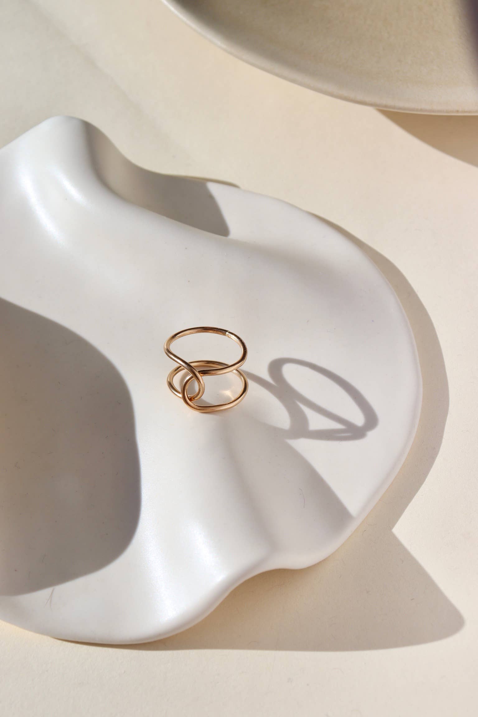 Buckle Ring in 14k Gold Fill